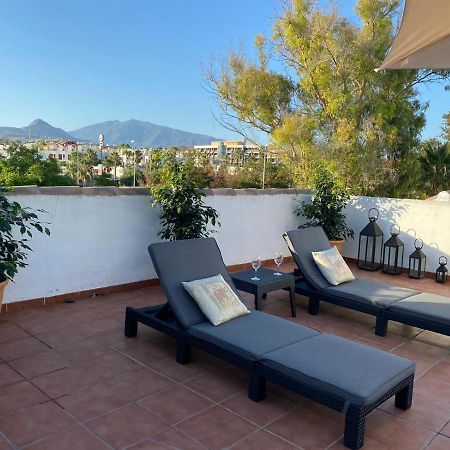 شقة إِستيبونا  في Beautiful Penthouse In A Perfect Location المظهر الخارجي الصورة