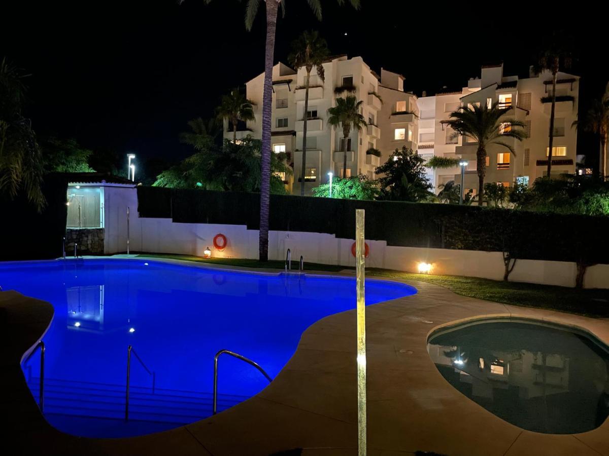 شقة إِستيبونا  في Beautiful Penthouse In A Perfect Location المظهر الخارجي الصورة