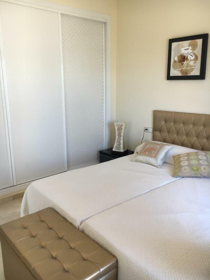شقة إِستيبونا  في Beautiful Penthouse In A Perfect Location المظهر الخارجي الصورة